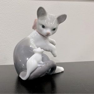 Lladro cat and mouse figurine